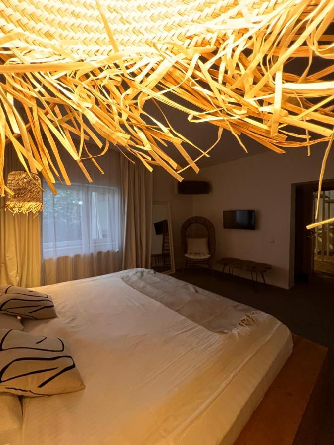 Shard Boutique Hotel-Adult Only Brassó Kültér fotó