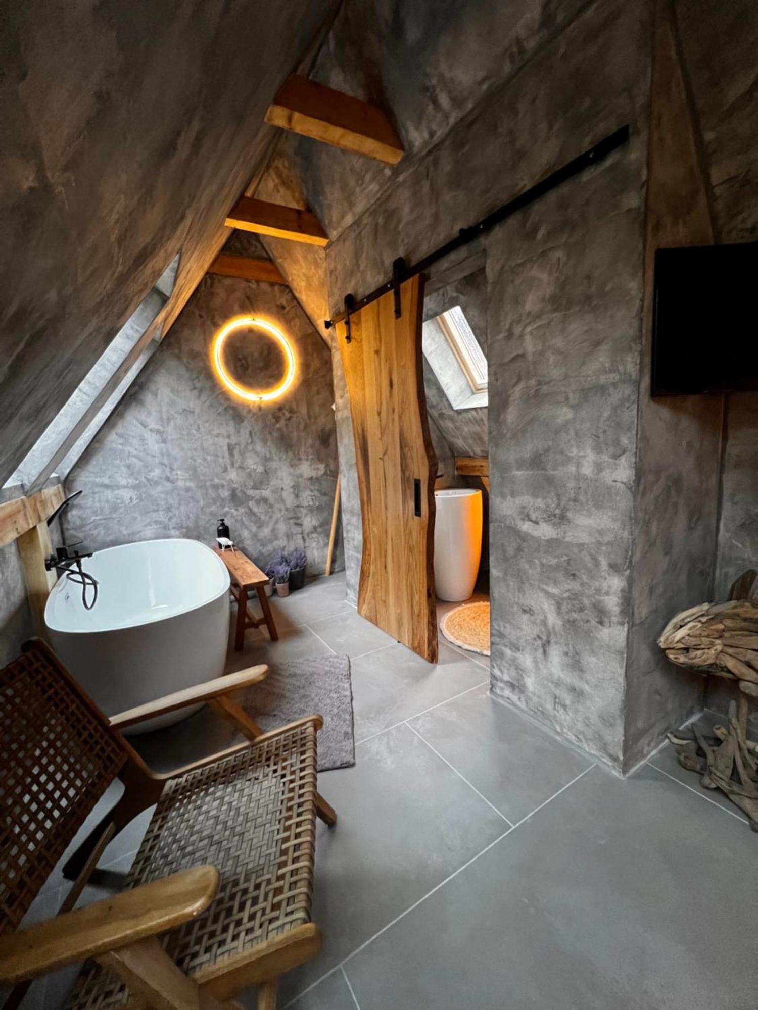 Shard Boutique Hotel-Adult Only Brassó Kültér fotó
