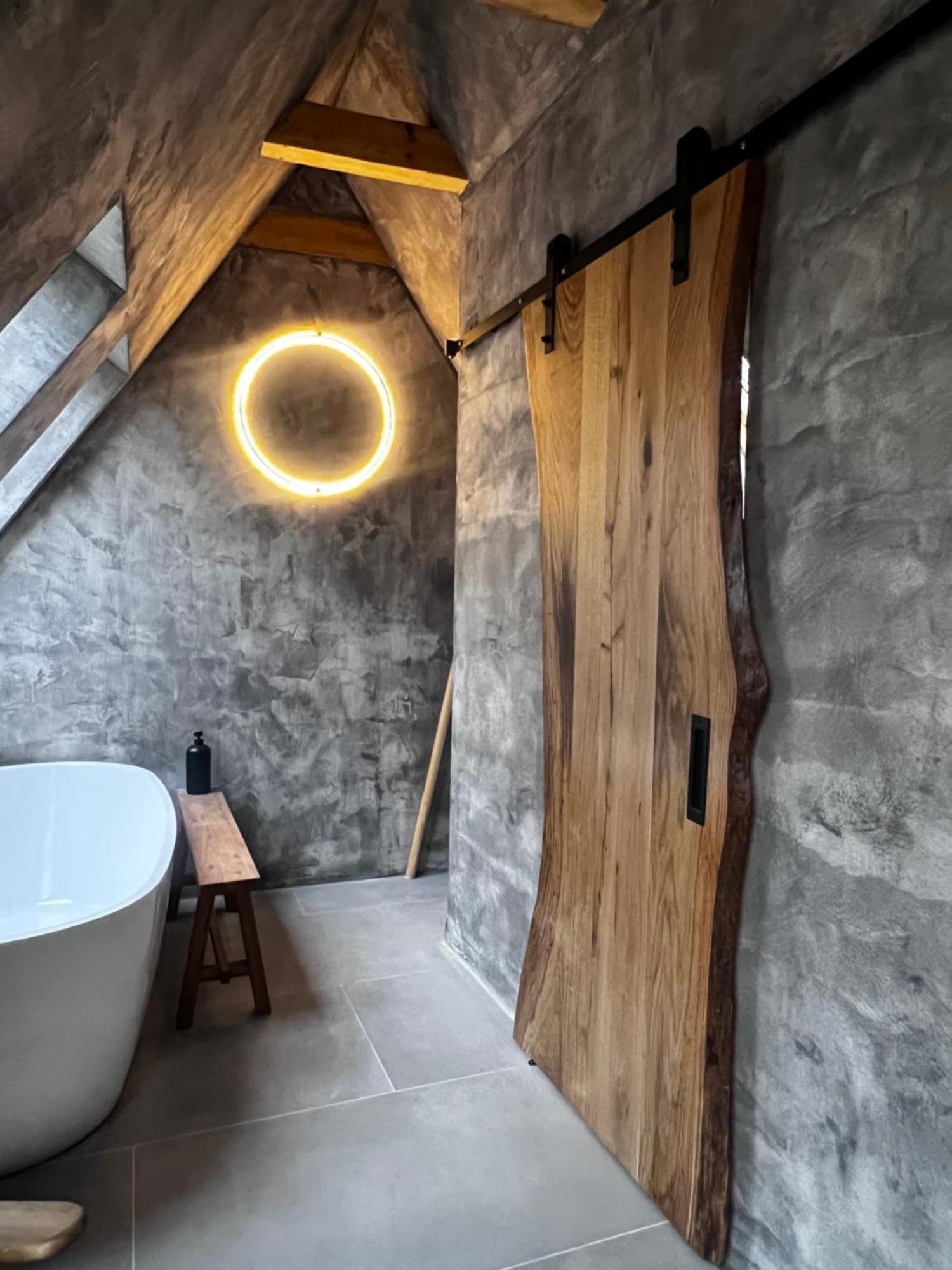 Shard Boutique Hotel-Adult Only Brassó Kültér fotó