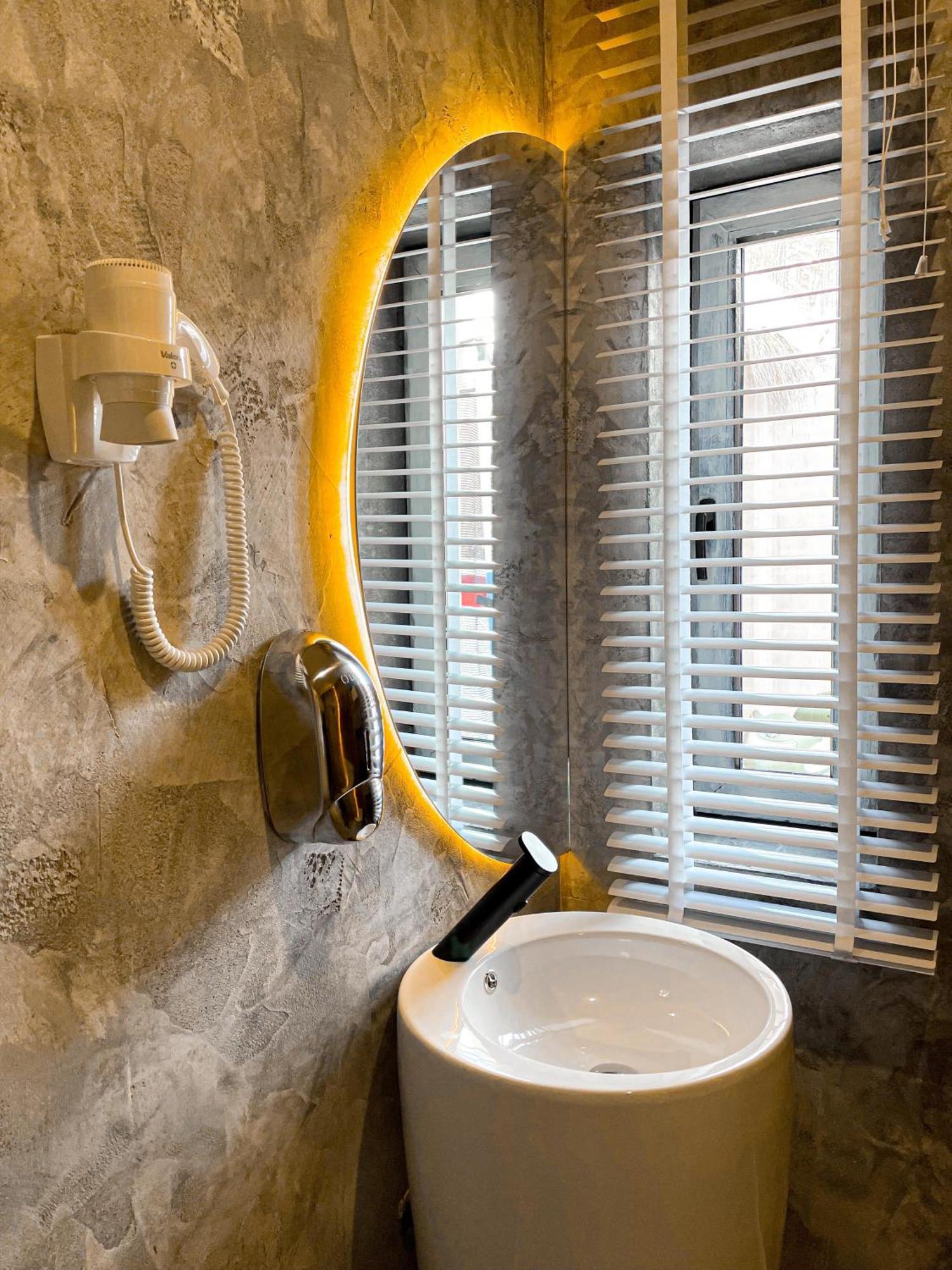 Shard Boutique Hotel-Adult Only Brassó Kültér fotó