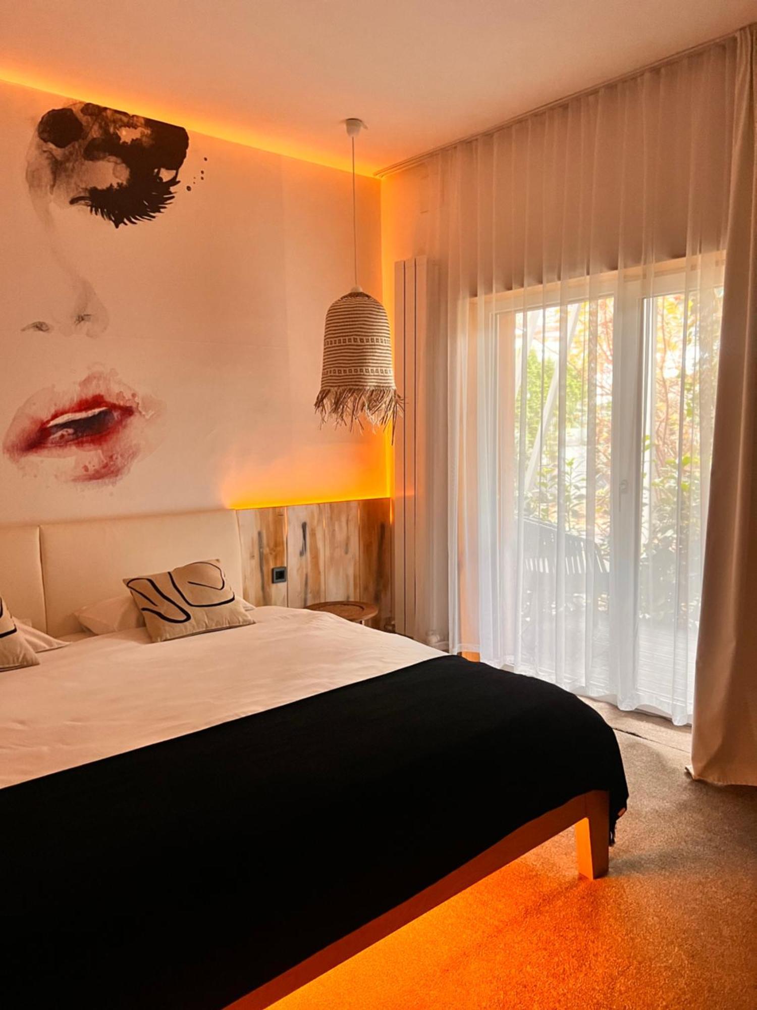 Shard Boutique Hotel-Adult Only Brassó Kültér fotó